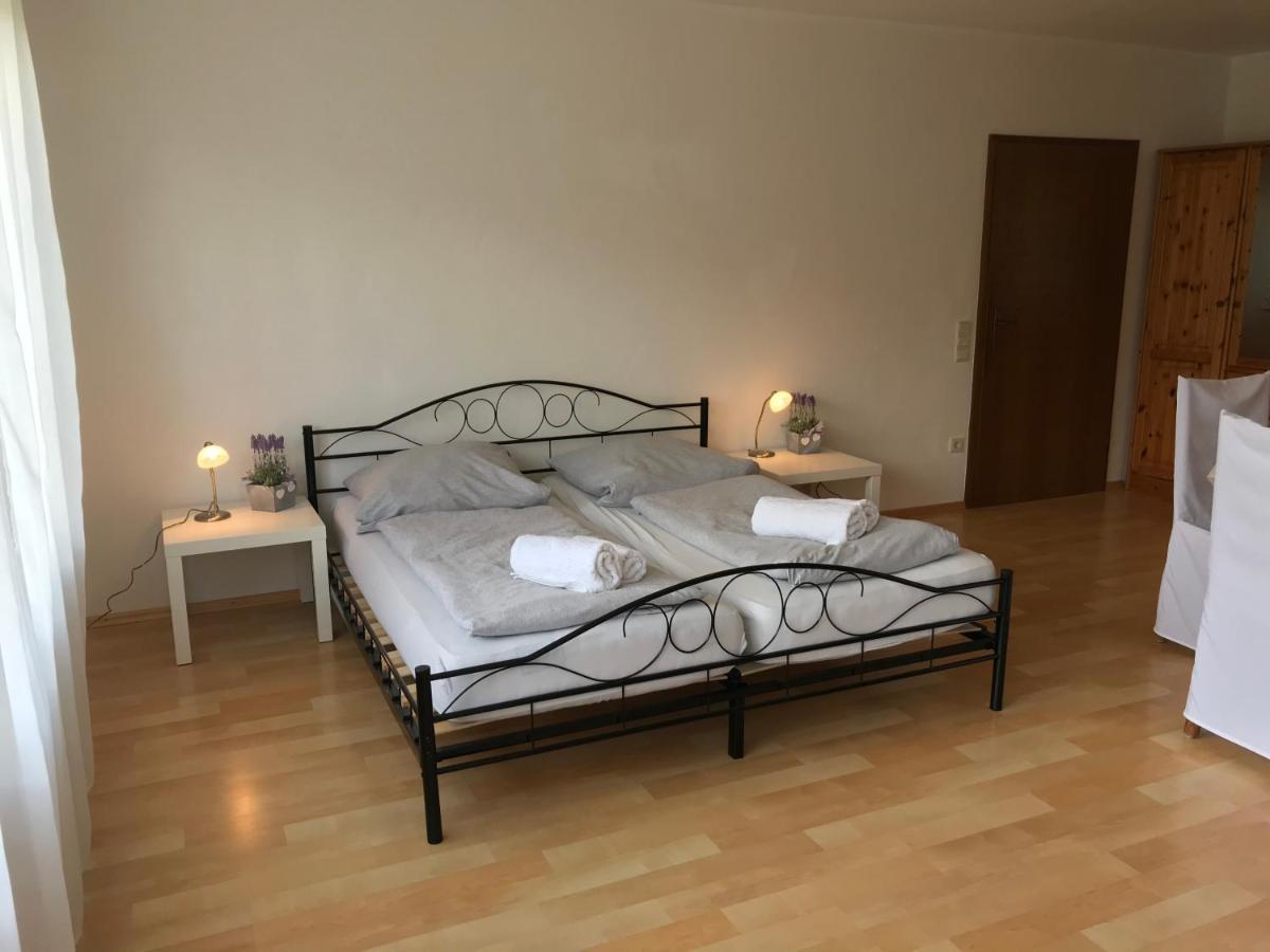 Gaestehaus Steinmann Apartment 2 Zimmer Мильтенберг Экстерьер фото